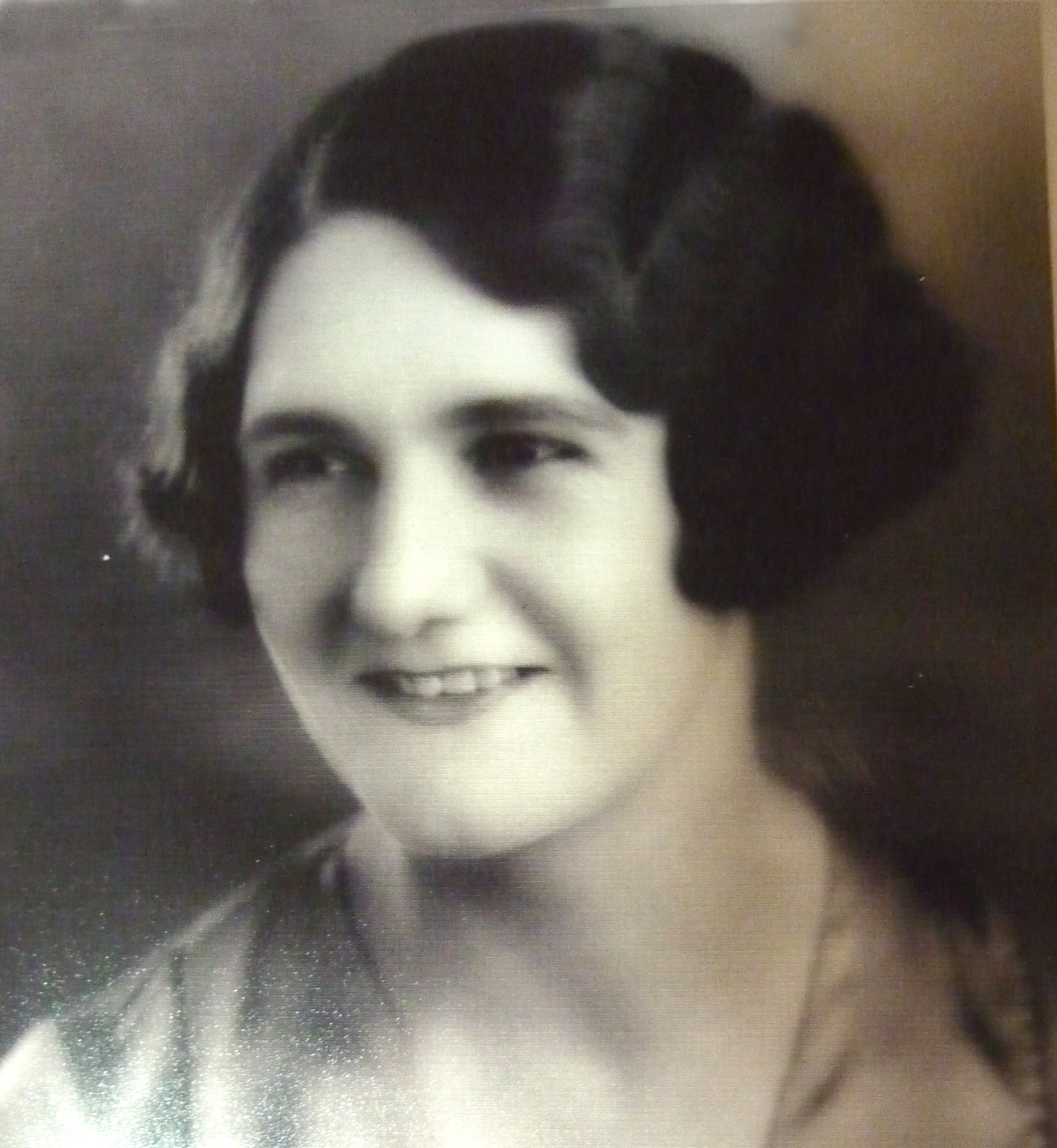 Photo of photos/Alexia Irene McLennan (bn 1905) portrait